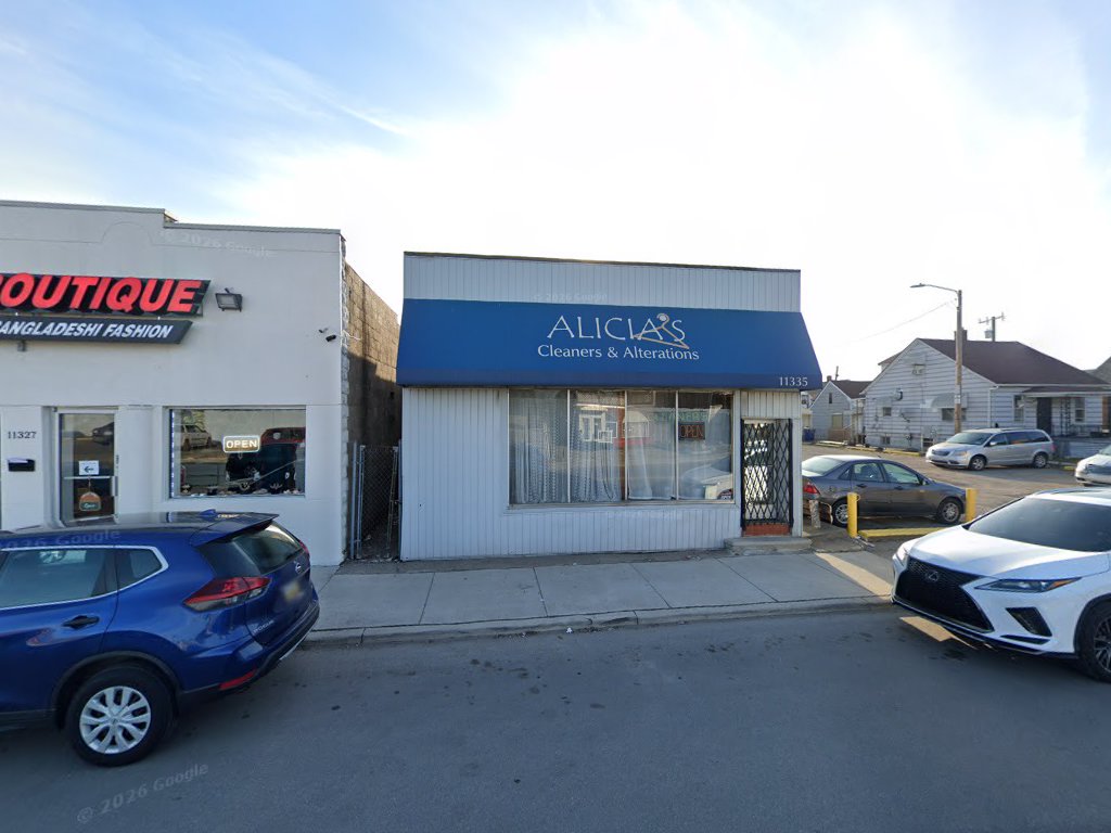 Alicia's Cleaners & Alterations in Hamtramck