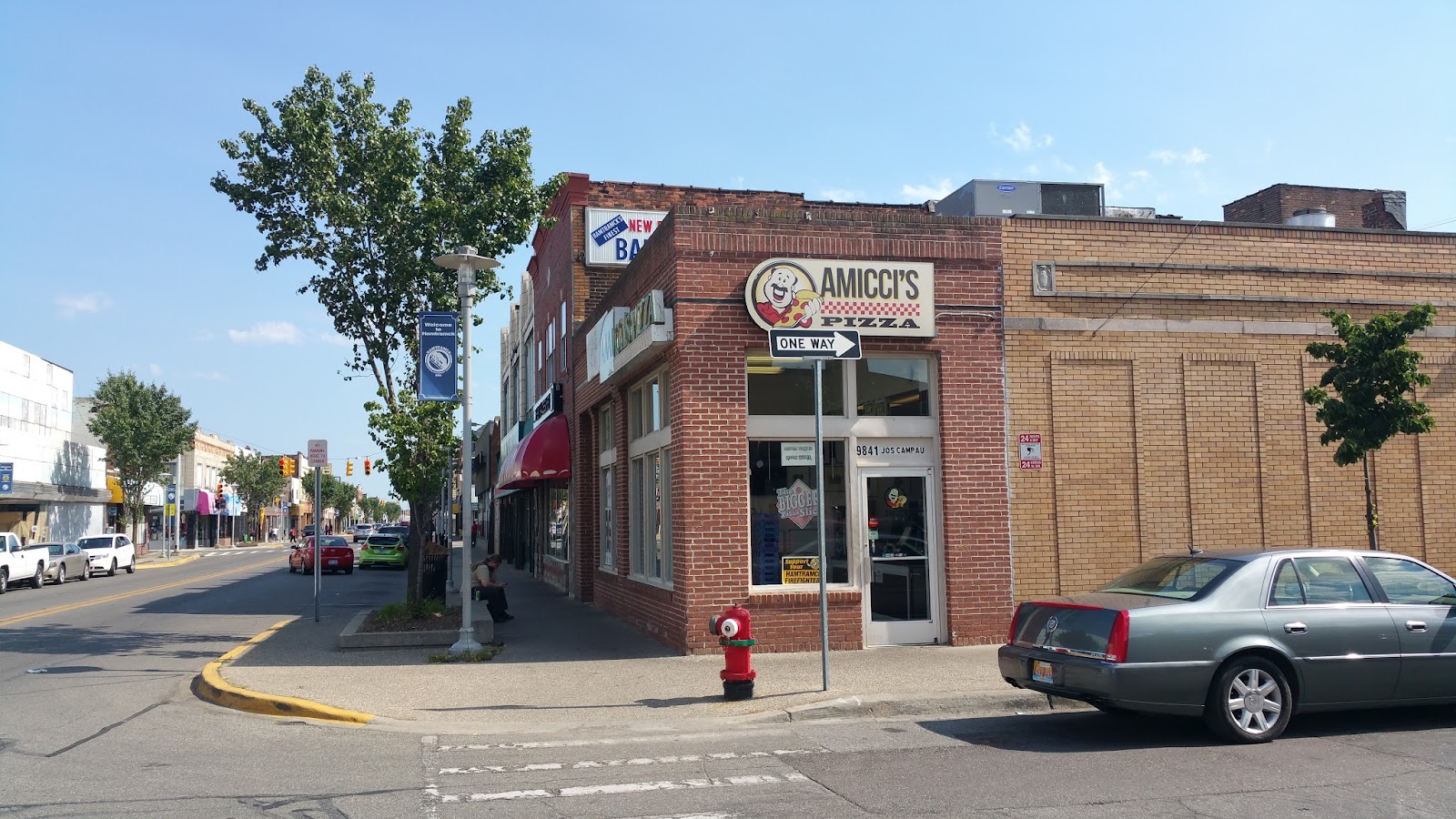 Amicci's Pizza — photo