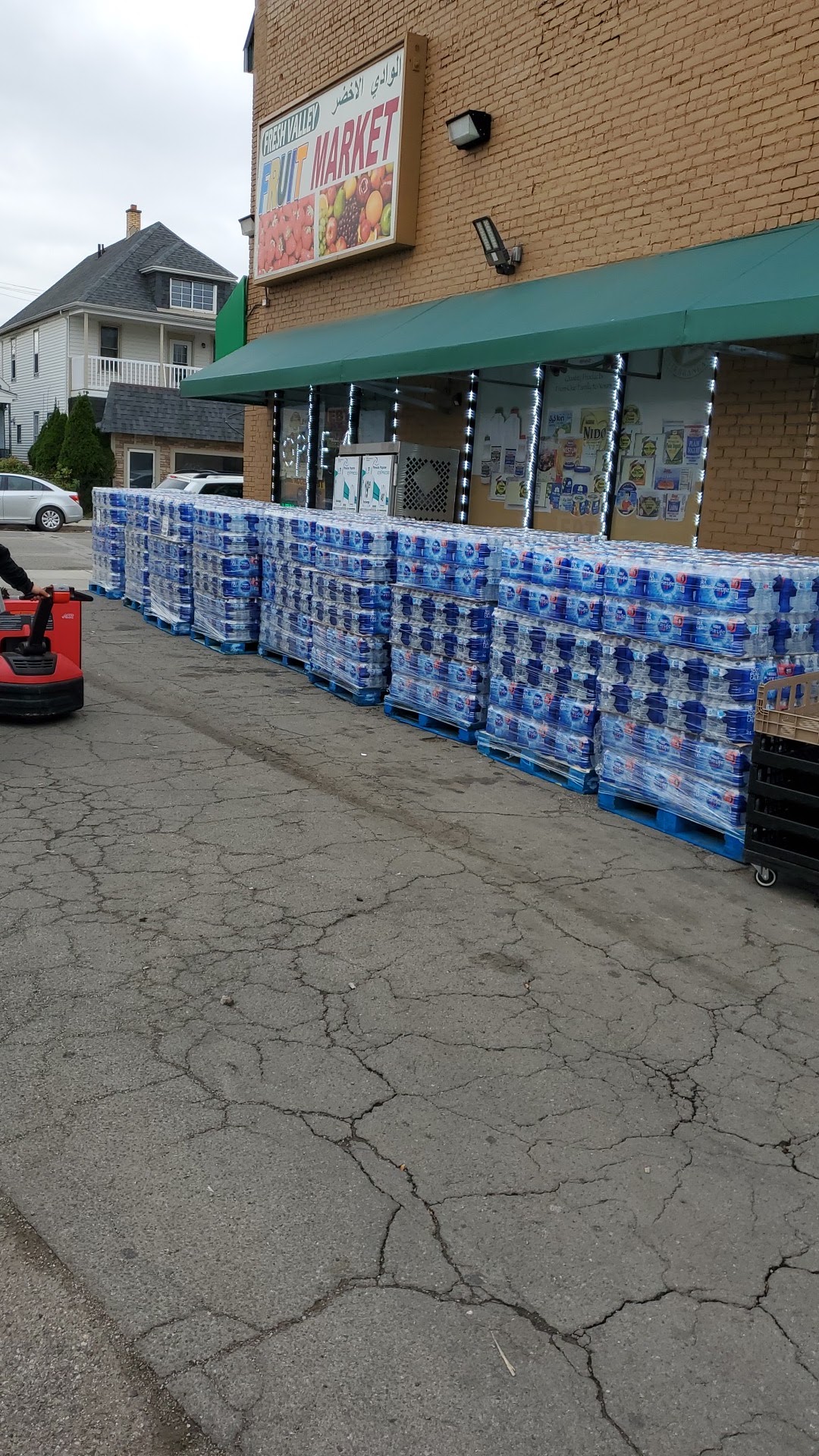 Fresh Valley Market — photo