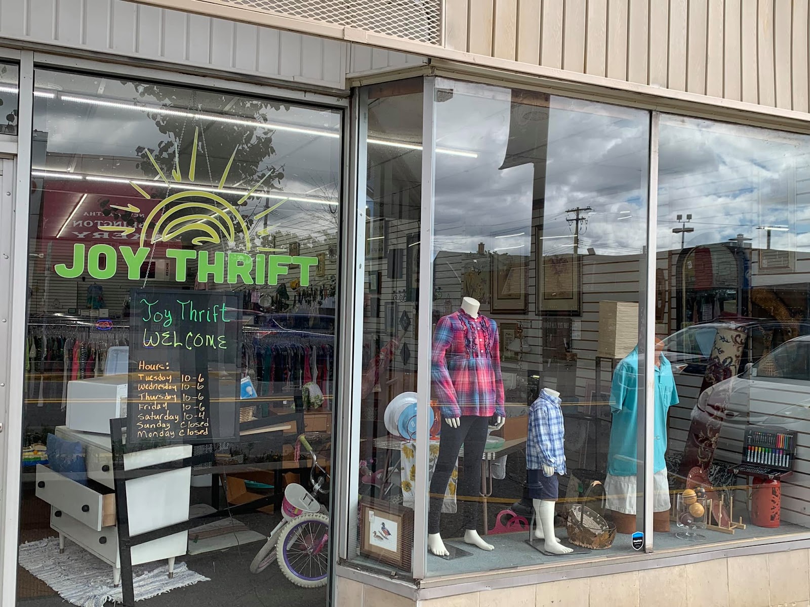 Joy Thrift — photo