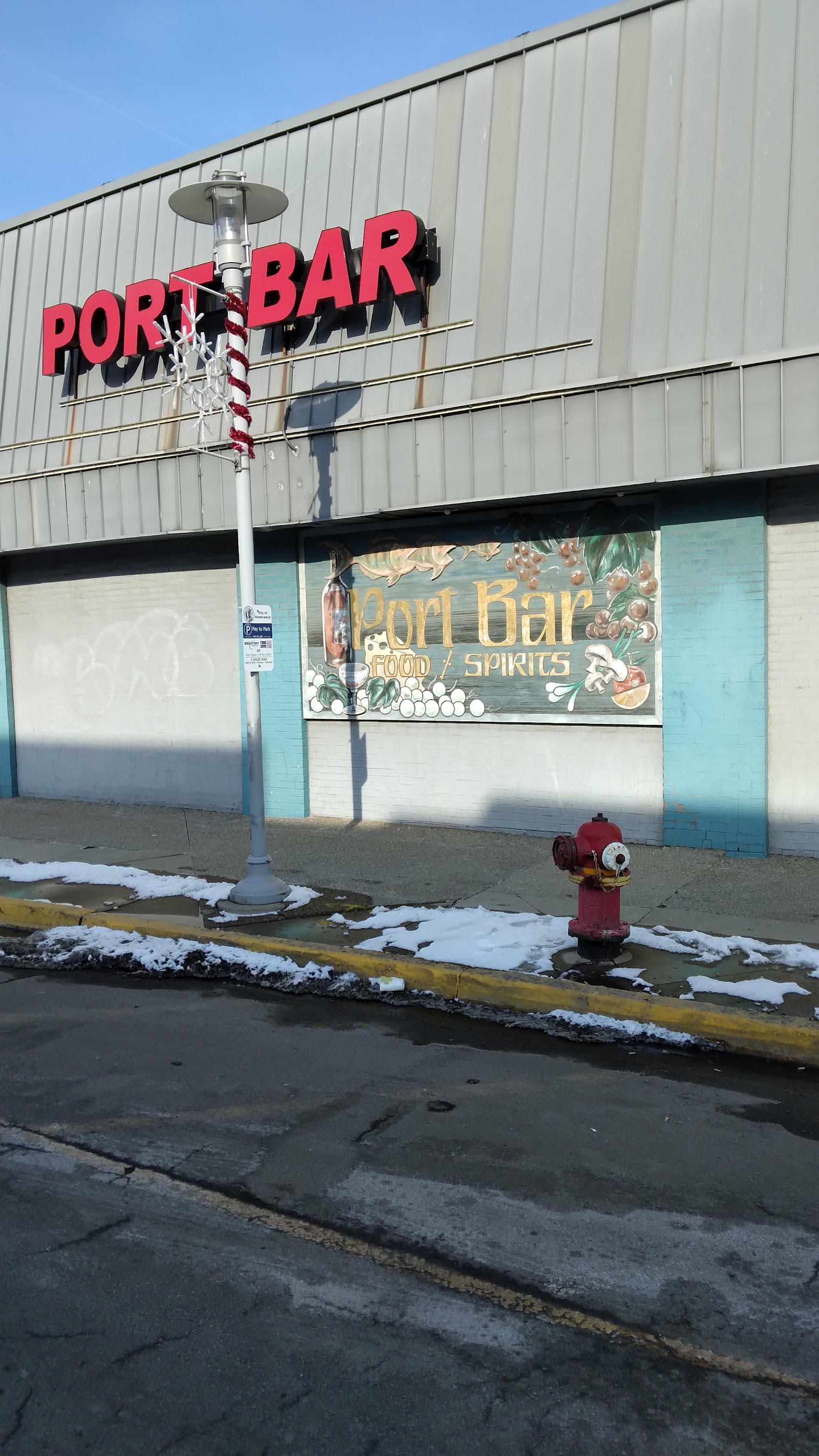 Port Bar — photo