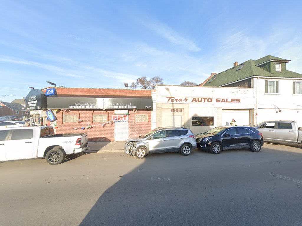Taras Auto Sales in Hamtramck