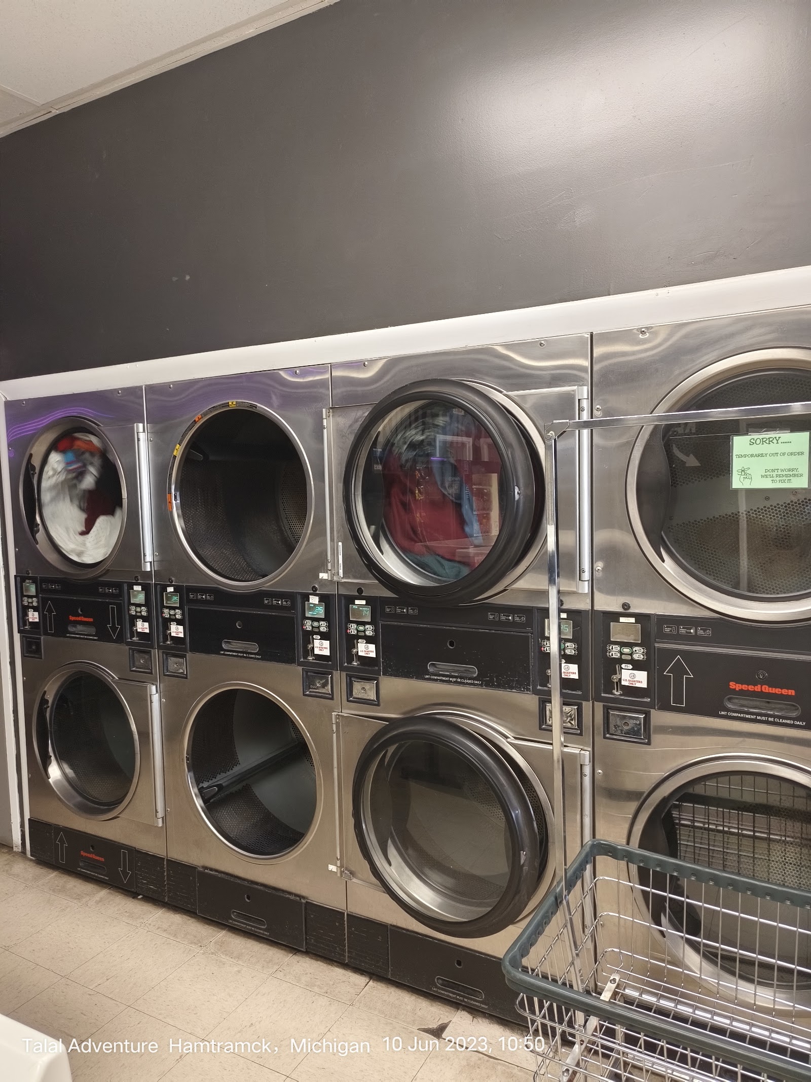 Town Center Coin Laundry in Hamtramck