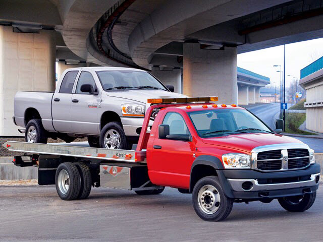 Warren Towing & Recovery in Hamtramck